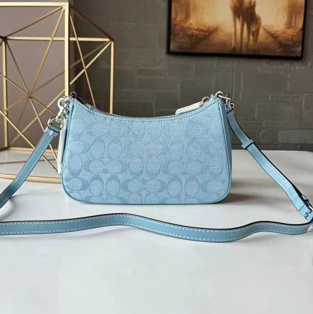 NWT Coach Teri shoulder Bag signature Chambray Light Blue CH139 New Outlet