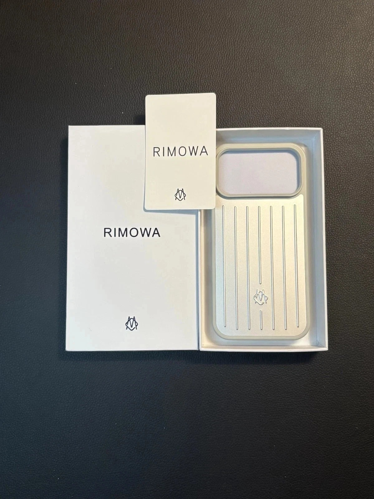 RIMOWA iPhone 17 Pro Max Aluminum Case – Silver | Premium Protective Phone Cover