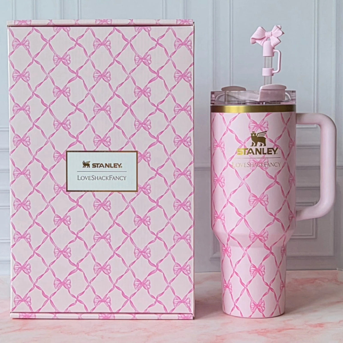 Stanley Quencher H2.0 x LoveShackFancy Pink Baby Bow 40oz Holiday Cup – photo 6